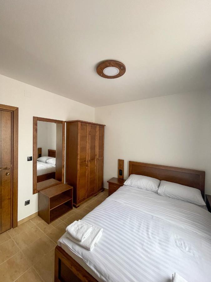 Apartments & Rooms Brijest Plav Extérieur photo